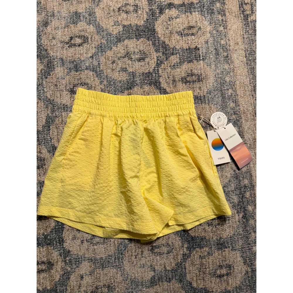 Vuori Women's Villa Textured Short -  Sunlight Size Small NWT